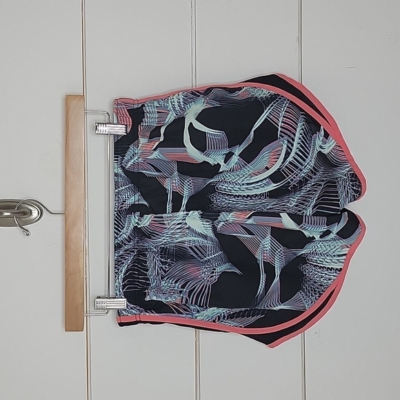 Nike Dri-Fit small black pink blue running shorts with liner - Picture 2 of 5